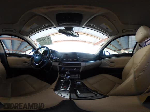 ✅ 2016 BMW 5 Series 528i • VIN: WBA5A5C54GG349300 • Lot: 43385414. Listed on IAAI with 104,647 mi. Free auction sales archive from the USA and detailed vehicle history report at DreamBid. Image 18.