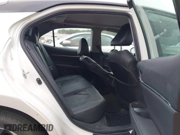 ✅ 2020 Toyota Camry XSE • VIN: 4T1K61AK5LU369829 • Lot: 43644897. Wystawiony na IAAI z przebiegiem 128 091 mil. Bezpłatny archiwum sprzedaży aukcyjnych z USA i szczegółowy raport historii pojazdu na DreamBid. Zdjęcie 8.