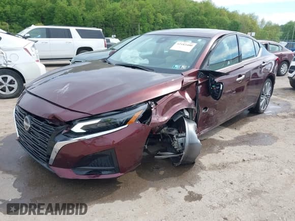 ✅ 2024 Nissan Altima SL • VIN: 1N4BL4EWXRN304835 • Лот: 42183400. Опубликован ранее на IAAI с пробегом 17 025 миль. Бесплатный доступ к архиву аукционных продаж из США и подробный отчёт об истории автомобиля на DreamBid. Изображение 23.