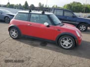✅ 2006 MINI Hardtop • VIN: WMWRC33526TK64252 • Lot: 71752815. Wystawiony na Copart z przebiegiem 118 980 mil. Bezpłatny archiwum sprzedaży aukcyjnych z USA i szczegółowy raport historii pojazdu na DreamBid. Zdjęcie 4.
