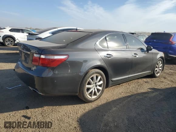 ✅ 2009 Lexus LS 460 • VIN: JTHCL46F795002107 • Lot: 91437515. Listed on Copart with 197,939 mi. Free auction sales archive from the USA and detailed vehicle history report at DreamBid. Image 3.