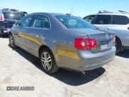 ✅ 2006 Volkswagen Jetta 2.5L • VIN: 3VWRG71K96M627407 • Лот: 42815875. Опубликован ранее на IAAI с пробегом 176 750 миль. Бесплатный доступ к архиву аукционных продаж из США и подробный отчёт об истории автомобиля на DreamBid. Изображение 3.