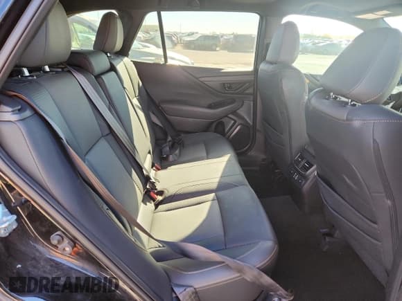 ✅ 2024 Subaru Outback Wilderness • VIN: 4S4BTGUD9R3112132 • Lot: 89555585. Listed on Copart with 56,112 mi. Free auction sales archive from the USA and detailed vehicle history report at DreamBid. Image 11.