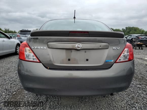 ✅ 2013 Nissan Versa S • VIN: 3N1CN7AP9DL869937 • Лот: 67563595. Опубликован ранее на Copart с пробегом 118 630 миль. Бесплатный доступ к архиву аукционных продаж из США и подробный отчёт об истории автомобиля на DreamBid. Изображение 6.