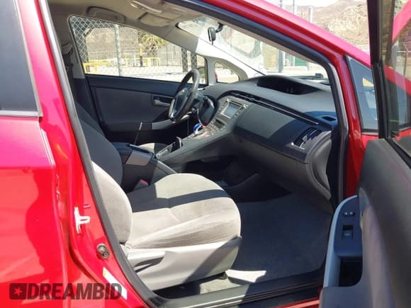 ✅ 2014 Toyota Prius Four • VIN: JTDKN3DU7E0382933 • Lot: 42887092. Wystawiony na IAAI z przebiegiem 178 258 mil. Bezpłatny archiwum sprzedaży aukcyjnych z USA i szczegółowy raport historii pojazdu na DreamBid. Zdjęcie 5.