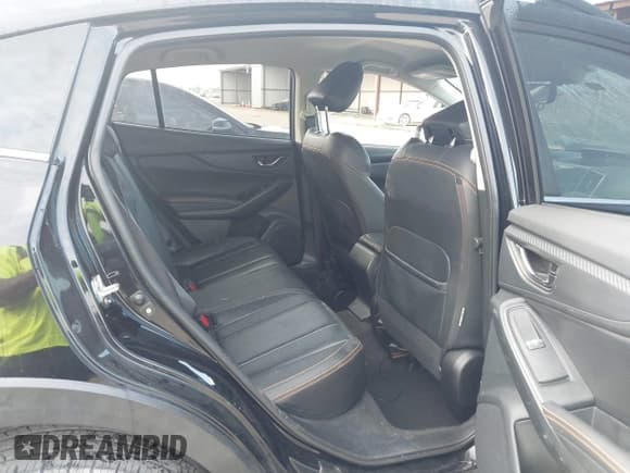 ✅ 2019 Subaru Crosstrek Limited • VIN: JF2GTAMC4K8284559 • Lot: 43536730. Listed on IAAI with 106,595 mi. Free auction sales archive from the USA and detailed vehicle history report at DreamBid. Image 8.