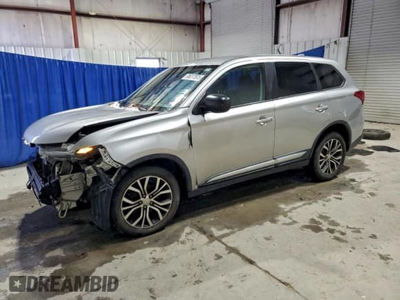 ✅ 2018 Mitsubishi Outlander ES • VIN: JA4AZ3A38JJ005232 • Lot: 95277975. Listed on Copart with 132,540 mi. Free auction sales archive from the USA and detailed vehicle history report at DreamBid. Image 1.