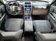 ✅ 2007 Dodge Nitro SLT • VIN: 1D8GU58K27W602896 • Lot: 85741355. Wystawiony na Copart z przebiegiem 183 044 mil. Bezpłatny archiwum sprzedaży aukcyjnych z USA i szczegółowy raport historii pojazdu na DreamBid. Zdjęcie 8.