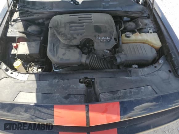 ✅ 2018 Dodge Challenger SXT Plus • VIN: 2C3CDZAG2JH325302 • Lot: 70904764. Wystawiony na Copart z przebiegiem 71 681 mil. Bezpłatny archiwum sprzedaży aukcyjnych z USA i szczegółowy raport historii pojazdu na DreamBid. Zdjęcie 11.