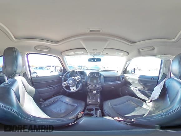 ✅ 2012 Jeep Patriot Limited • VIN: 1C4NJRCB7CD543881 • Lot: 90319005. Listed on Copart with 134,901 mi. Free auction sales archive from the USA and detailed vehicle history report at DreamBid. Image 14.