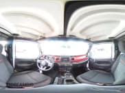 ✅ 2023 Jeep Wrangler Rubicon • VIN: 1C4HJXFG8PW635312 • Lot: 64634665. Wystawiony na Copart z przebiegiem 22 633 mil. Bezpłatny archiwum sprzedaży aukcyjnych z USA i szczegółowy raport historii pojazdu na DreamBid. Zdjęcie 16.