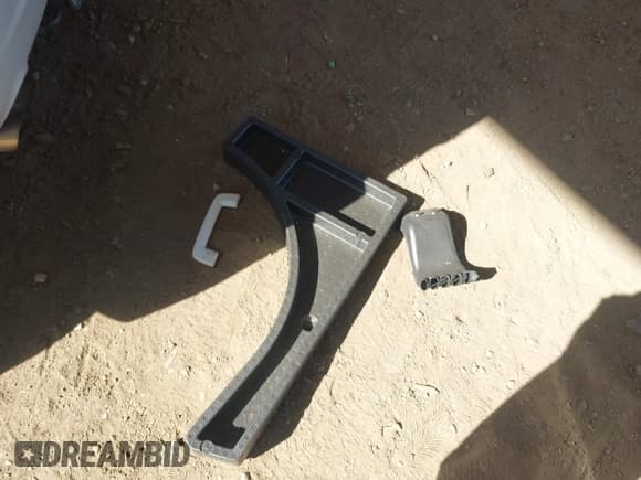 ✅ 2014 Ford Escape SE • VIN: 1FMCU9GX5EUE27775 • Лот: 43655708. Опубликован ранее на IAAI с пробегом 144 556 миль. Бесплатный доступ к архиву аукционных продаж из США и подробный отчёт об истории автомобиля на DreamBid. Изображение 11.