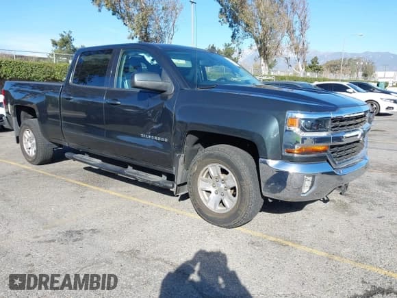 ✅ 2018 Chevrolet Silverado 1500 LT • VIN: 1GCPCREC6JF213658 • Lot: 41399740. Wystawiony na IAAI z przebiegiem 66 562 mil. Bezpłatny archiwum sprzedaży aukcyjnych z USA i szczegółowy raport historii pojazdu na DreamBid. Zdjęcie 1.