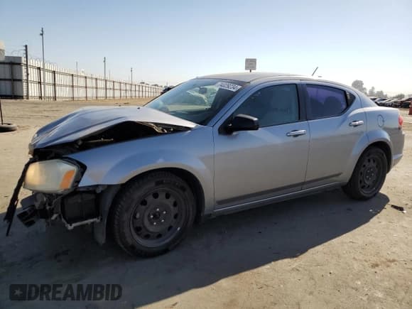 ✅ 2013 Dodge Avenger SE • VIN: 1C3CDZAB0DN615568 • Лот: 74029234. Опубликован ранее на Copart с пробегом 121 868 миль. Бесплатный доступ к архиву аукционных продаж из США и подробный отчёт об истории автомобиля на DreamBid. Изображение 1.