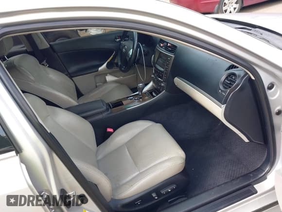 ✅ 2012 Lexus IS 250 • VIN: JTHCF5C24C5058219 • Lot: 43208714. Listed on IAAI with 140,788 mi. Free auction sales archive from the USA and detailed vehicle history report at DreamBid. Image 5.
