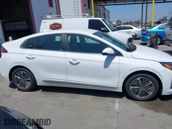 ✅ 2022 Hyundai Ioniq SEL • VIN: KMHC75LD7NU265630 • Lot: 42084337. Listed on IAAI with 35,154 mi. Free auction sales archive from the USA and detailed vehicle history report at DreamBid. Image 13.