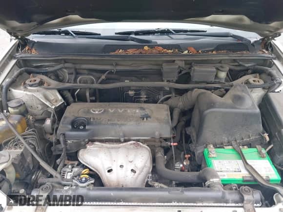 2004 Toyota Highlander z VIN JTEGD21AX40085842, wystawiony jako IAAI lot #43026363 z przebiegiem 306 121 mil mil oraz . Historia ofert i sprzedaży dostępna na DreamBid. Obrazek 6.