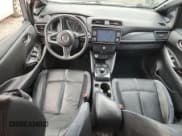 ✅ 2021 Nissan LEAF SL Plus • VIN: 1N4BZ1DV7MC553071 • Lot: 86875535. Wystawiony na Copart z przebiegiem Nie podano. Bezpłatny archiwum sprzedaży aukcyjnych z USA i szczegółowy raport historii pojazdu na DreamBid. Zdjęcie 8.