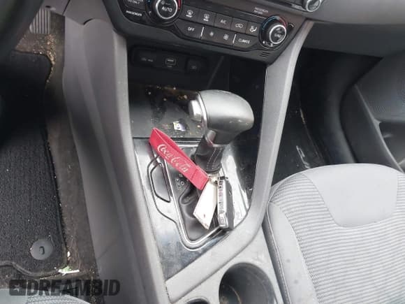 ✅ 2020 Kia Niro LX • VIN: KNDCB3LC8L5443129 • Lot: 42087553. Listed on IAAI with 166,356 mi. Free auction sales archive from the USA and detailed vehicle history report at DreamBid. Image 11.