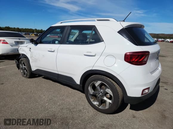 ✅ 2025 Hyundai Venue SEL • VIN: KMHRC8A3XSU346781 • Lot: 86280795. Listed on Copart with 10,134 mi. Free auction sales archive from the USA and detailed vehicle history report at DreamBid. Image 2.