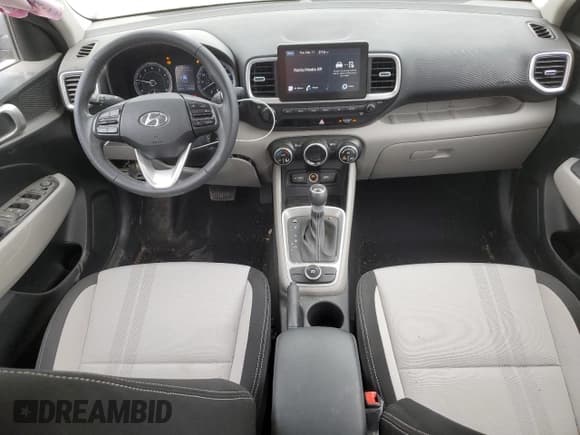 ✅ 2022 Hyundai Venue SEL • VIN: KMHRC8A34NU173473 • Lot: 44974405. Listed on Copart with 15,518 mi. Free auction sales archive from the USA and detailed vehicle history report at DreamBid. Image 8.