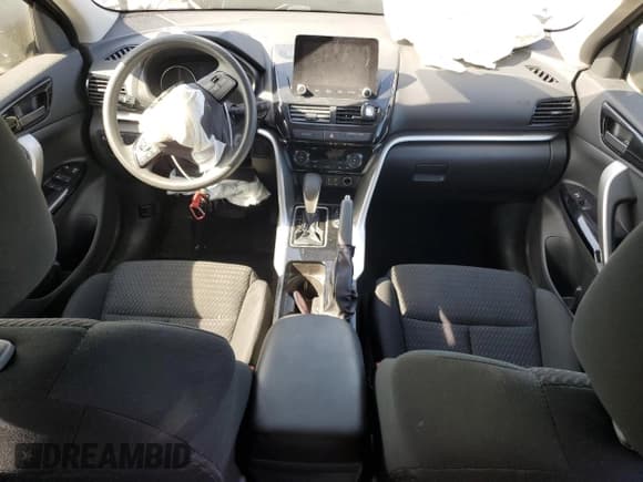 ✅ 2023 Mitsubishi Eclipse Cross LE • VIN: JA4ATVAAXPZ047942 • Lot: 82209075. Wystawiony na Copart z przebiegiem 77 907 mil. Bezpłatny archiwum sprzedaży aukcyjnych z USA i szczegółowy raport historii pojazdu na DreamBid. Zdjęcie 8.