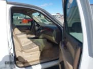 ✅ 2007 GMC Yukon SLE • VIN: 1GKFC13J07J308192 • Lot: 43637612. Wystawiony na IAAI z przebiegiem 154 494 mil. Bezpłatny archiwum sprzedaży aukcyjnych z USA i szczegółowy raport historii pojazdu na DreamBid. Zdjęcie 5.