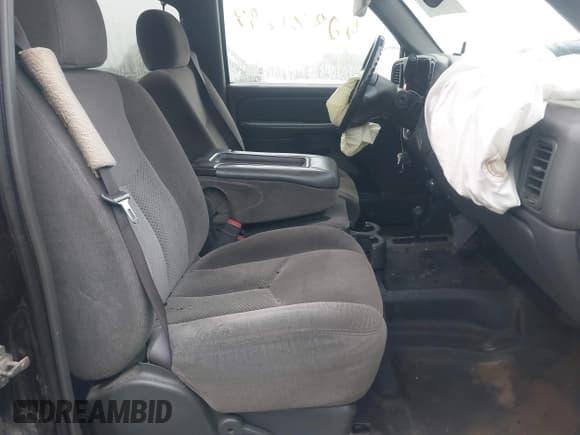 ✅ 2006 Chevrolet Silverado 2500HD LT3 • VIN: 1GCHK23D66F200054 • Лот: 42301893. Опубликован ранее на IAAI с пробегом 165 624 миль. Бесплатный доступ к архиву аукционных продаж из США и подробный отчёт об истории автомобиля на DreamBid. Изображение 5.