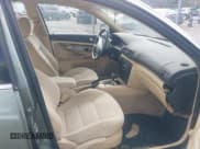 ✅ 2003 Volkswagen Passat GL • VIN: WVWMD63B83P383185 • Лот: 43690190. Опубликован ранее на IAAI с пробегом Не указан. Бесплатный доступ к архиву аукционных продаж из США и подробный отчёт об истории автомобиля на DreamBid. Изображение 5.