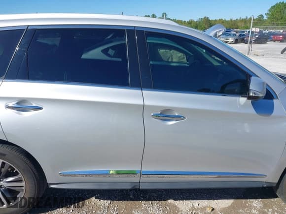 ✅ 2018 Infiniti QX60 • VIN: 5N1DL0MN7JC520190 • Lot: 43491301. Wystawiony na IAAI z przebiegiem 167 203 mil. Bezpłatny archiwum sprzedaży aukcyjnych z USA i szczegółowy raport historii pojazdu na DreamBid. Zdjęcie 13.