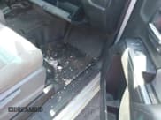 ✅ 2017 Chevrolet Silverado 2500HD Work Truck • VIN: 1GC2KUEG0HZ245663 • Lot: 41768414. Wystawiony na IAAI z przebiegiem 116 896 mil. Bezpłatny archiwum sprzedaży aukcyjnych z USA i szczegółowy raport historii pojazdu na DreamBid. Zdjęcie 5.