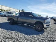 ✅ 2019 Ram 2500 Big Horn • VIN: 3C6UR5DL0KG650218 • Lot: 91394585. Wystawiony na Copart z przebiegiem 197 781 mil. Bezpłatny archiwum sprzedaży aukcyjnych z USA i szczegółowy raport historii pojazdu na DreamBid. Zdjęcie 4.