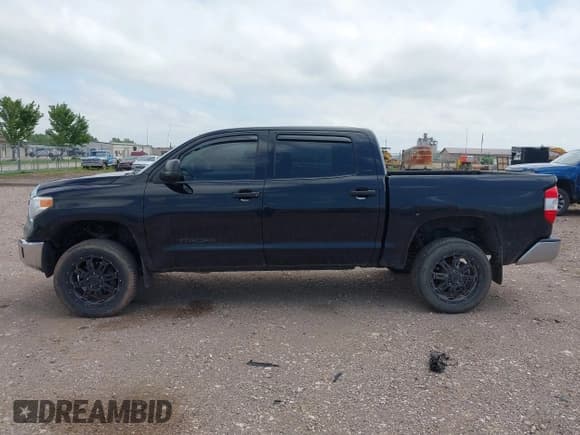 ✅ 2014 Toyota Tundra SR5 • VIN: 5TFDW5F11EX412875 • Лот: 42791758. Опубликован ранее на IAAI с пробегом 147 113 миль. Бесплатный доступ к архиву аукционных продаж из США и подробный отчёт об истории автомобиля на DreamBid. Изображение 14.