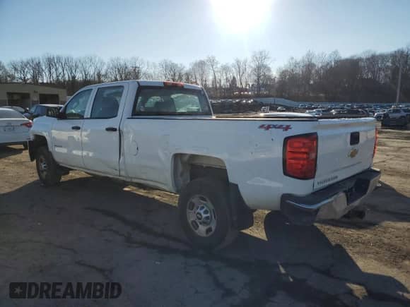 2015 Chevrolet Silverado 2500HD Work Truck z VIN 1GC1KUEG5FF547167, wystawiony jako Copart lot #47262565 z przebiegiem 252 508 mil mil oraz Szkoda całkowita • Salvage title. Historia ofert i sprzedaży dostępna na DreamBid. Obrazek 2.