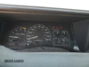 ✅ 1995 GMC Sierra 1500 • VIN: 2GTEK19K5S1568617 • Lot: 63523915. Listed on Copart with 241,097 mi. Free auction sales archive from the USA and detailed vehicle history report at DreamBid. Image 9.