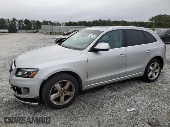 ✅ 2011 Audi Q5 Premium Plus • VIN: WA1LFAFP8BA095761 • Лот: 85273105. Опубликован ранее на Copart с пробегом 182 359 миль. Бесплатный доступ к архиву аукционных продаж из США и подробный отчёт об истории автомобиля на DreamBid. Изображение 1.