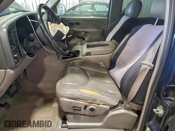 ✅ 2005 GMC Yukon SLT • VIN: 1GKEK13Z65J251160 • Lot: 95345875. Wystawiony na Copart z przebiegiem 186 219 mil. Bezpłatny archiwum sprzedaży aukcyjnych z USA i szczegółowy raport historii pojazdu na DreamBid. Zdjęcie 7.