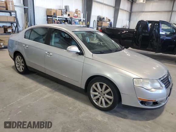 ✅ 2006 Volkswagen Passat 3.6L V6 • VIN: WVWCU73C46P105110 • Lot: 62768345. Listed on Copart with 167,782 mi. Free auction sales archive from the USA and detailed vehicle history report at DreamBid. Image 4.