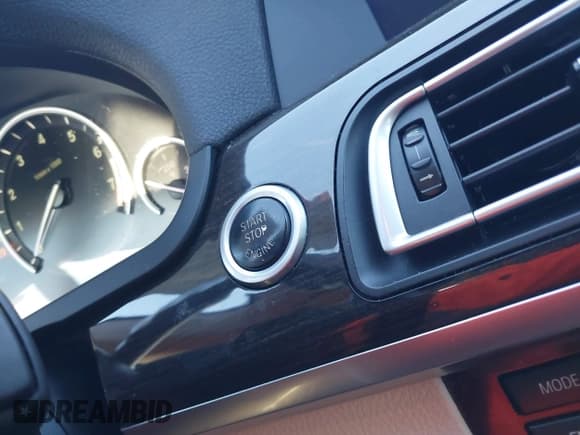 ✅ 2012 BMW 7 Series 750Li xDrive • VIN: WBAKC8C53CC435889 • Lot: 43689503. Listed on IAAI with 73,501 mi. Free auction sales archive from the USA and detailed vehicle history report at DreamBid. Image 13.