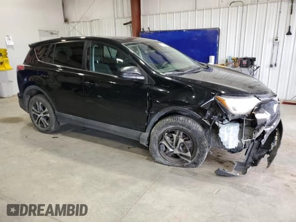 ✅ 2018 Toyota RAV4 LE • VIN: 2T3BFREV9JW766015 • Lot: 62315345. Wystawiony na Copart z przebiegiem 143 516 mil. Bezpłatny archiwum sprzedaży aukcyjnych z USA i szczegółowy raport historii pojazdu na DreamBid. Zdjęcie 4.