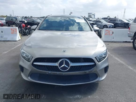 ✅ 2020 Mercedes-Benz A 220 • VIN: WDD3G4EBXLW038045 • Lot: 43446792. Wystawiony na IAAI z przebiegiem 104 785 mil. Bezpłatny archiwum sprzedaży aukcyjnych z USA i szczegółowy raport historii pojazdu na DreamBid. Zdjęcie 12.