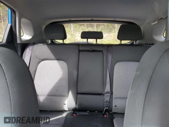 ✅ 2019 Hyundai Kona SEL • VIN: KM8K6CAA4KU337584 • Лот: 73926564. Опубликован ранее на Copart с пробегом 23 289 миль. Бесплатный доступ к архиву аукционных продаж из США и подробный отчёт об истории автомобиля на DreamBid. Изображение 10.