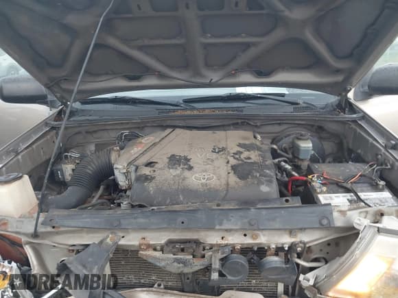 ✅ 2008 Toyota Tacoma • VIN: 5TEMU52N48Z472256 • Lot: 42601232. Wystawiony na IAAI z przebiegiem 304 330 mil. Bezpłatny archiwum sprzedaży aukcyjnych z USA i szczegółowy raport historii pojazdu na DreamBid. Zdjęcie 10.