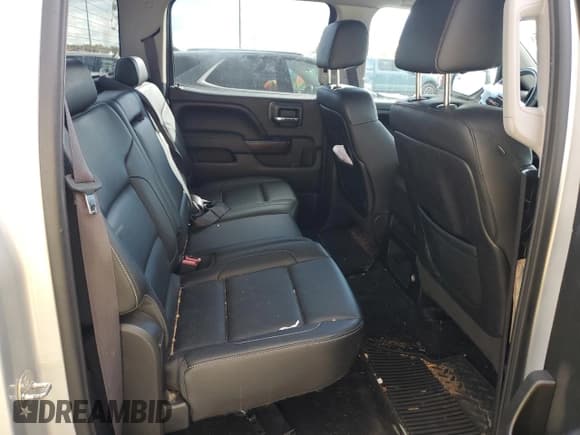 ✅ 2015 GMC Sierra 1500 SLE • VIN: 3GTU2UEC5FG310705 • Лот: 82736105. Опубликован ранее на Copart с пробегом 132 003 миль. Бесплатный доступ к архиву аукционных продаж из США и подробный отчёт об истории автомобиля на DreamBid. Изображение 10.