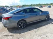 ✅ 2024 Nissan Altima SR • VIN: 1N4BL4CV0RN304997 • Лот: 43327763. Опубликован ранее на IAAI с пробегом 11 110 миль. Бесплатный доступ к архиву аукционных продаж из США и подробный отчёт об истории автомобиля на DreamBid. Изображение 4.