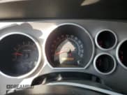 ✅ 2011 Toyota Tundra • VIN: 5TFUW5F16BX183525 • Lot: 80725715. Wystawiony na Copart z przebiegiem 117 935 mil. Bezpłatny archiwum sprzedaży aukcyjnych z USA i szczegółowy raport historii pojazdu na DreamBid. Zdjęcie 9.