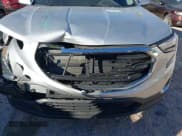 ✅ 2020 GMC Terrain SLE • VIN: 3GKALMEV7LL305322 • Lot: 43717037. Wystawiony na IAAI z przebiegiem 58 008 mil. Bezpłatny archiwum sprzedaży aukcyjnych z USA i szczegółowy raport historii pojazdu na DreamBid. Zdjęcie 6.