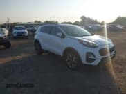 ✅ 2022 Kia Sportage EX • VIN: KNDPNCAC9N7991336 • Lot: 43001294. Wystawiony na IAAI z przebiegiem 37 246 mil. Bezpłatny archiwum sprzedaży aukcyjnych z USA i szczegółowy raport historii pojazdu na DreamBid. Zdjęcie 1.