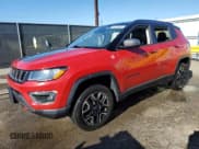 ✅ 2021 Jeep Compass Trailhawk • VIN: 3C4NJDDB7MT564663 • Lot: 84757225. Wystawiony na Copart z przebiegiem 104 114 mil. Bezpłatny archiwum sprzedaży aukcyjnych z USA i szczegółowy raport historii pojazdu na DreamBid. Zdjęcie 1.