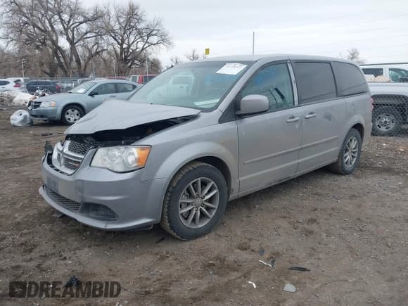 ✅ 2015 Dodge Grand Caravan SE • VIN: 2C4RDGBG0FR688627 • Lot: 41471377. Wystawiony na IAAI z przebiegiem 113 931 mil. Bezpłatny archiwum sprzedaży aukcyjnych z USA i szczegółowy raport historii pojazdu na DreamBid. Zdjęcie 2.